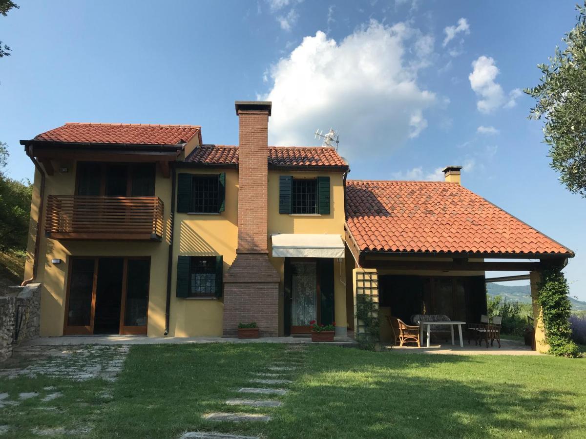 Casa Vacanze Agli Ulivi バオーネ エクステリア 写真